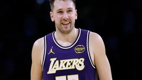 NBA赛场惊现18战15胜奇迹，聚焦品质对决，每场胜利都关乎信心巅峰！